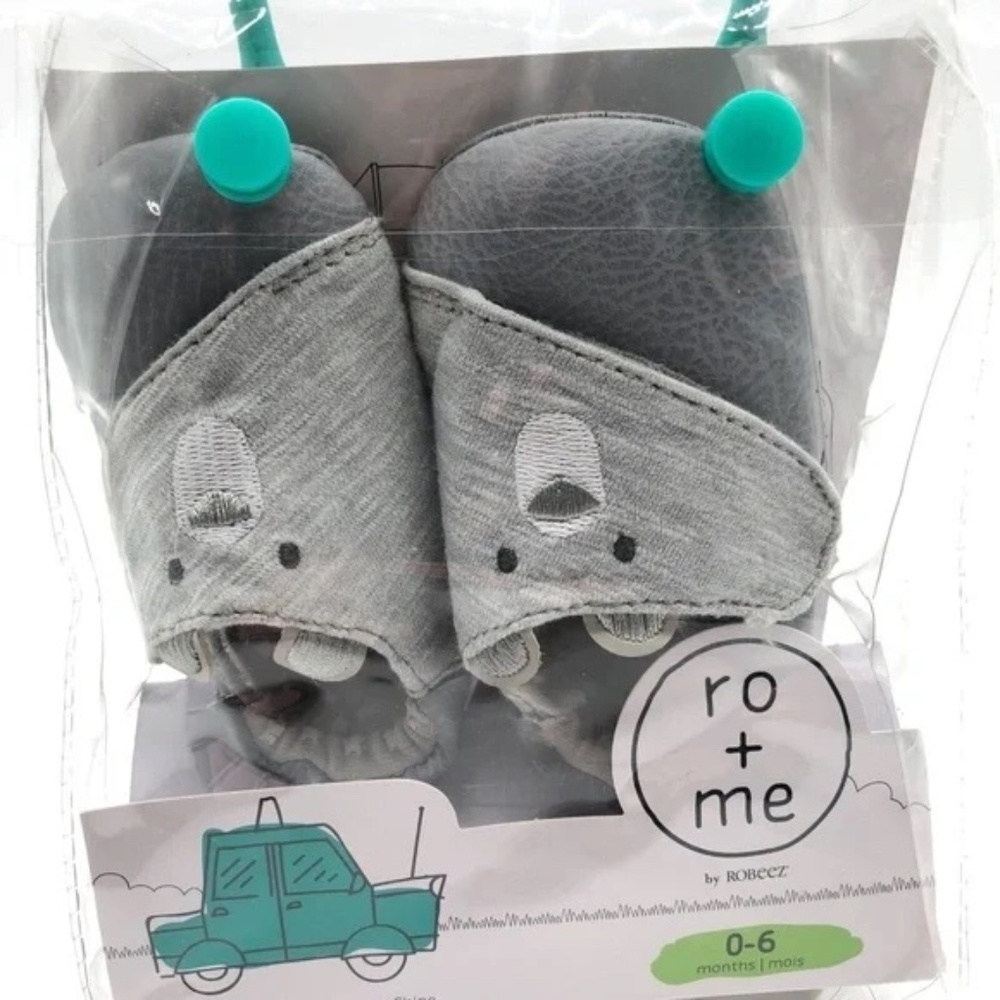 Ro+Me by Robeez Baby Boys' Bear Sneakers 0-6M NWT